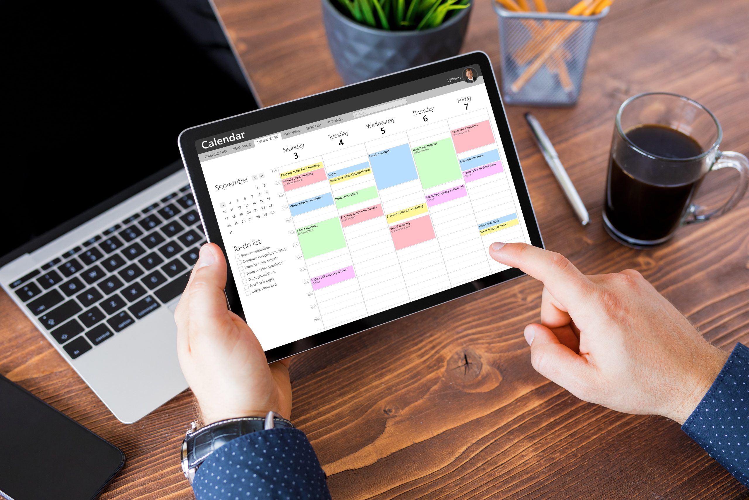 A Day in the Life of a Manager Using Wispa: From Morning Check-In to End-of-Day Wrap-Up